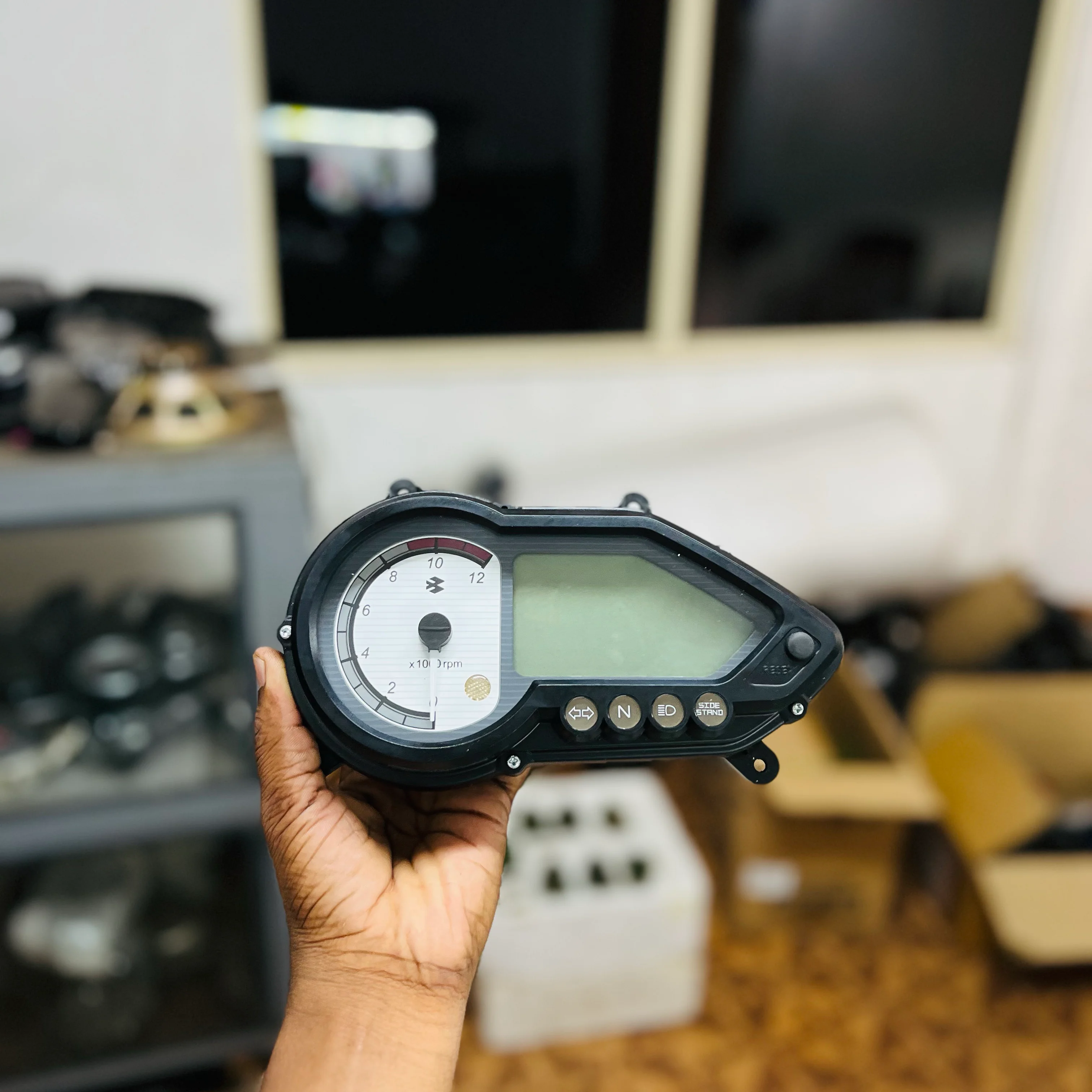 PULSER 150 SPEEDOMETER