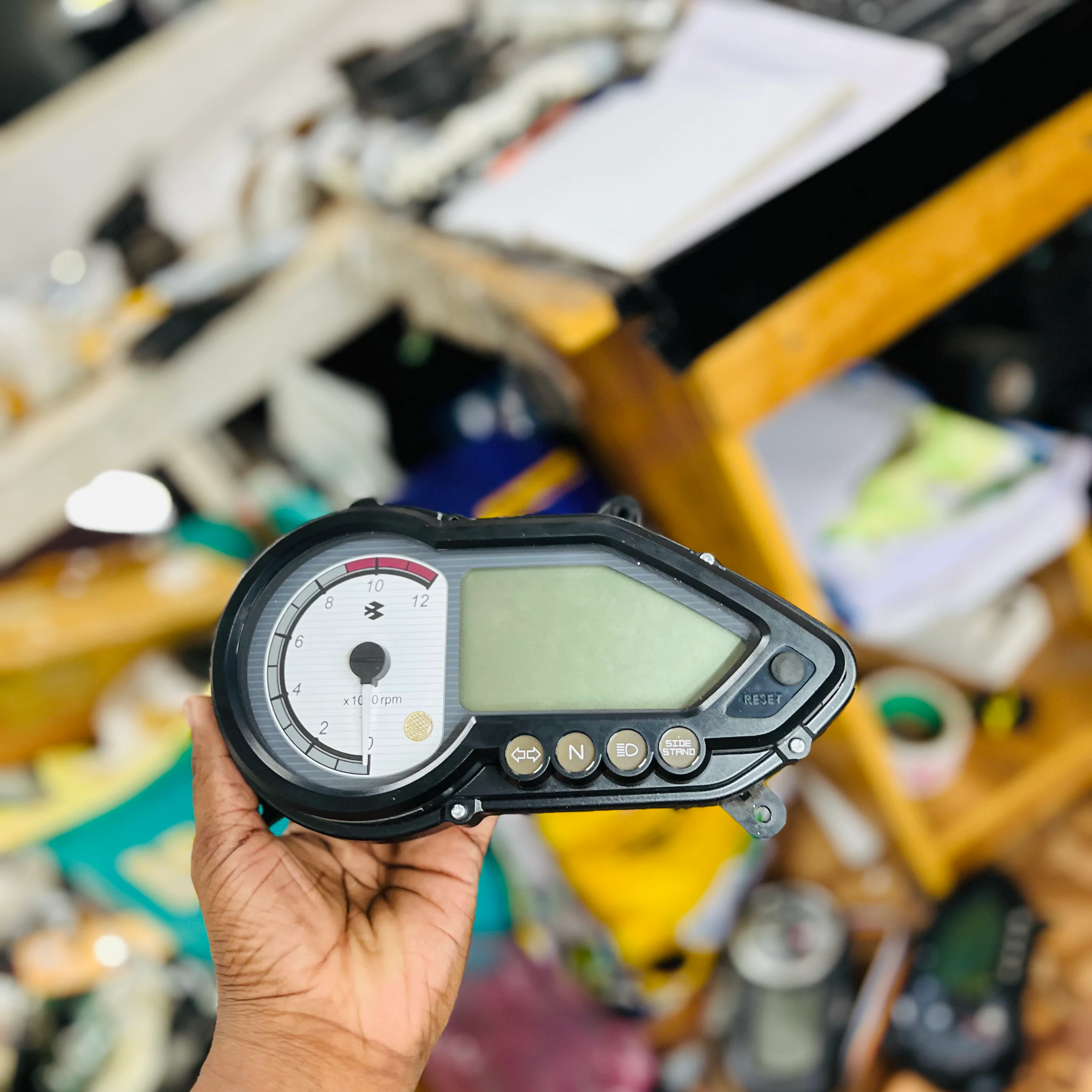 PULSER 150 SPEEDOMETER 3