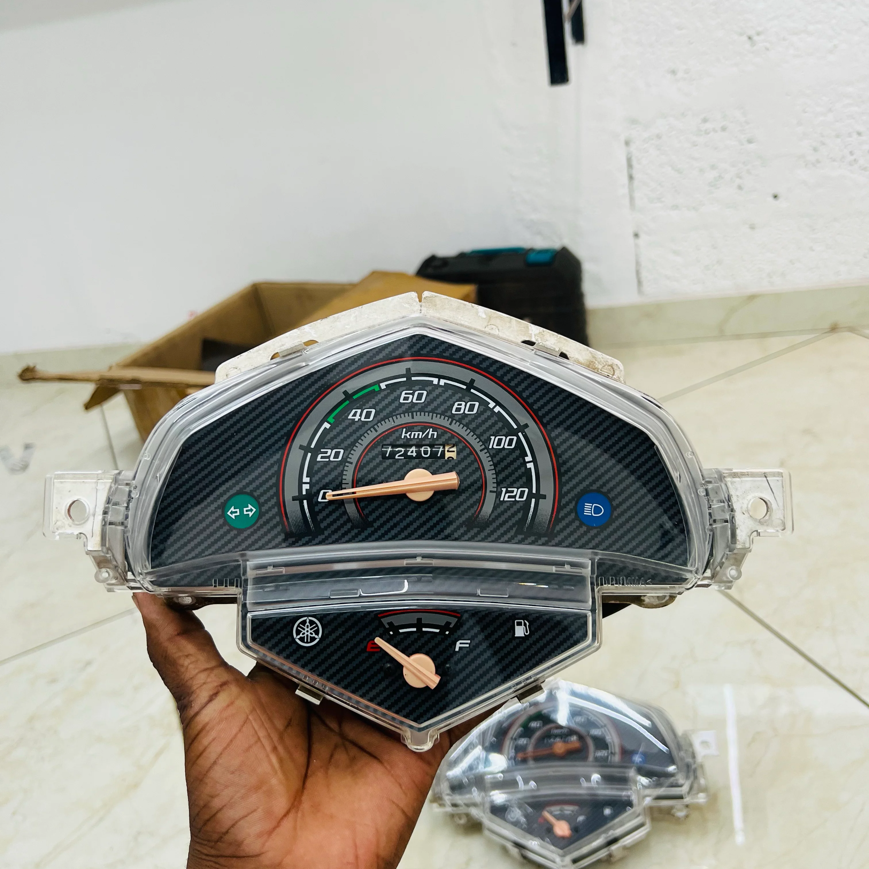 RAY Z (MANUEL) SPEEDOMETER