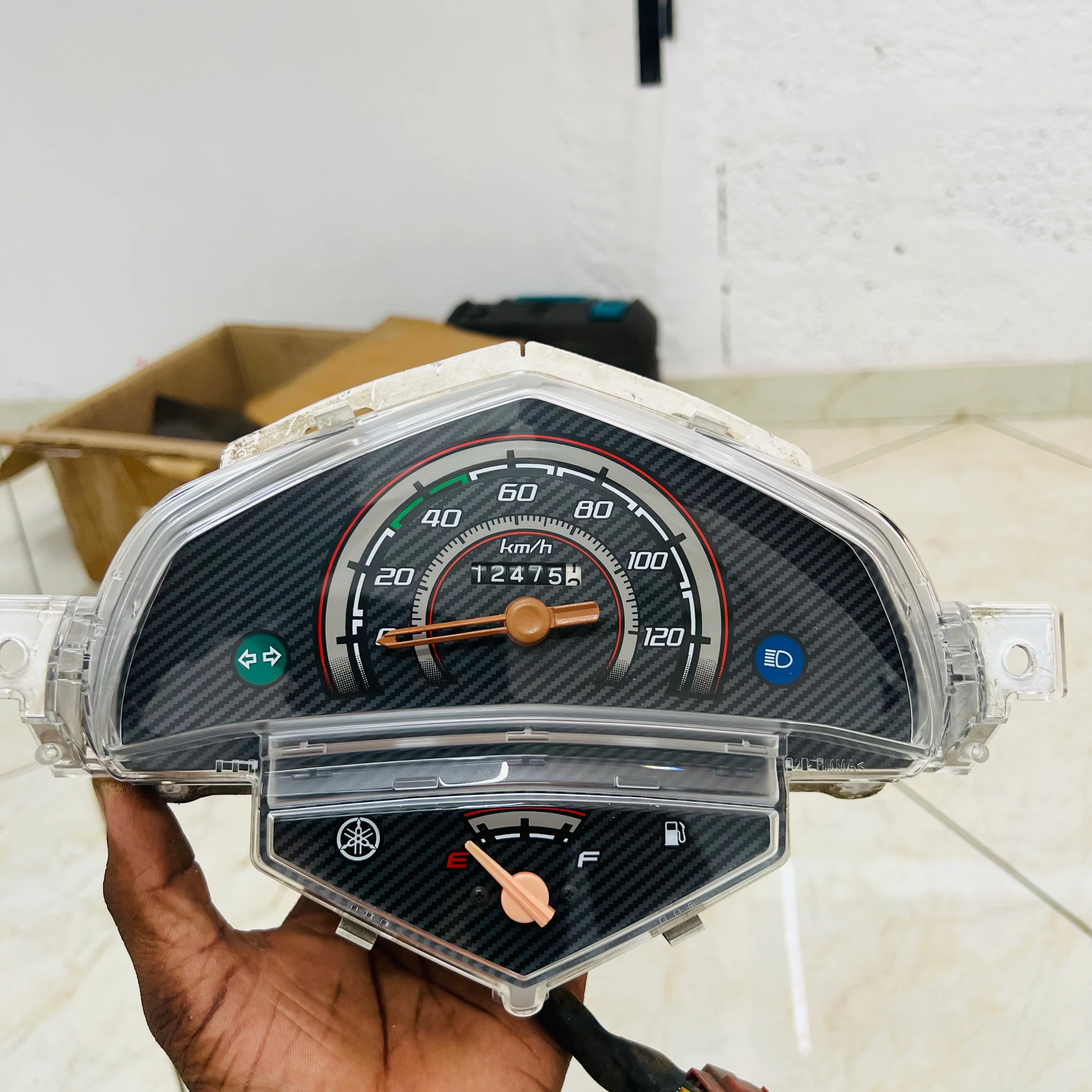 RAY Z (MANUEL) SPEEDOMETER 2