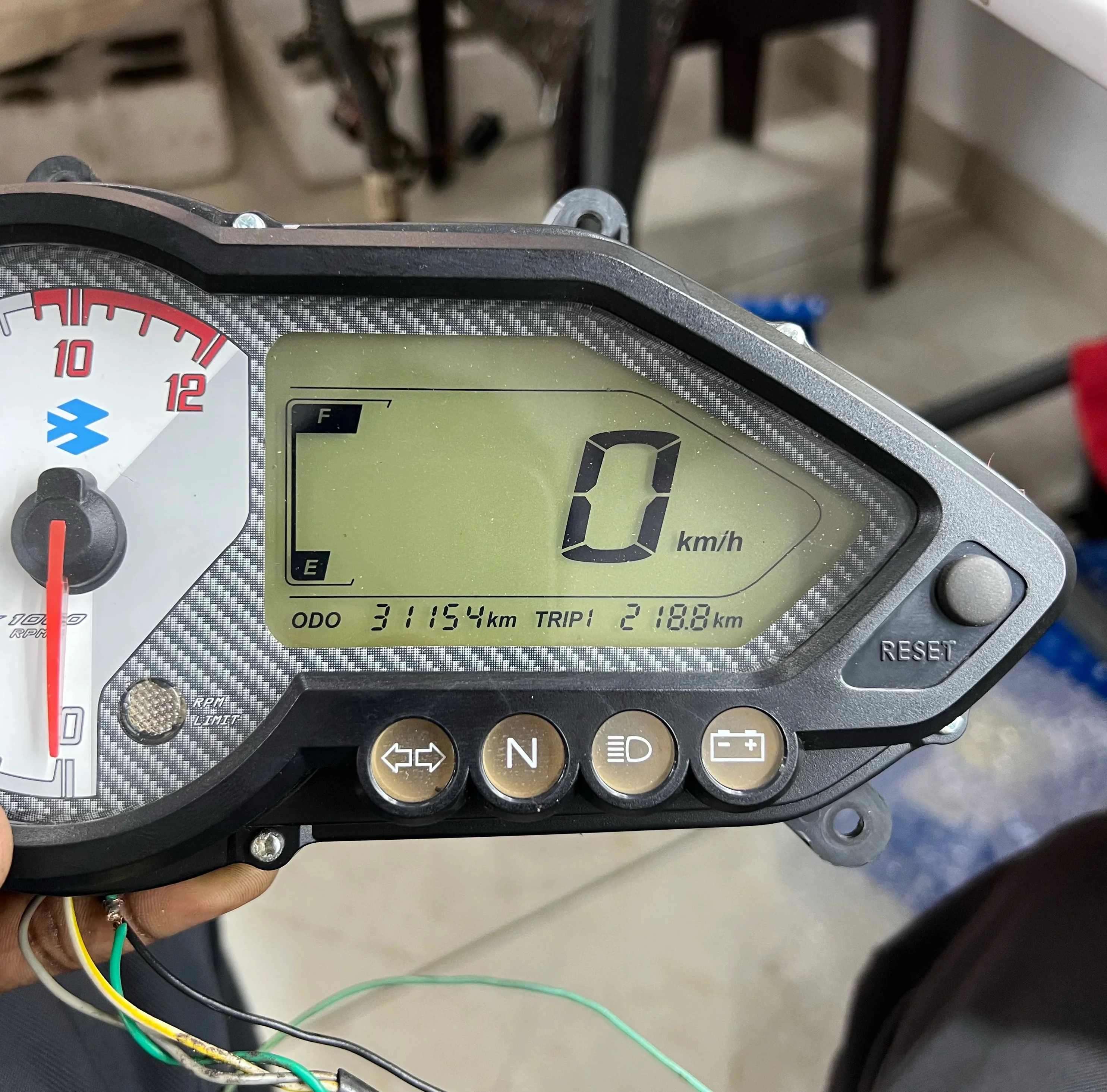 PULSER 150 UG6 DIGITAL METER 3