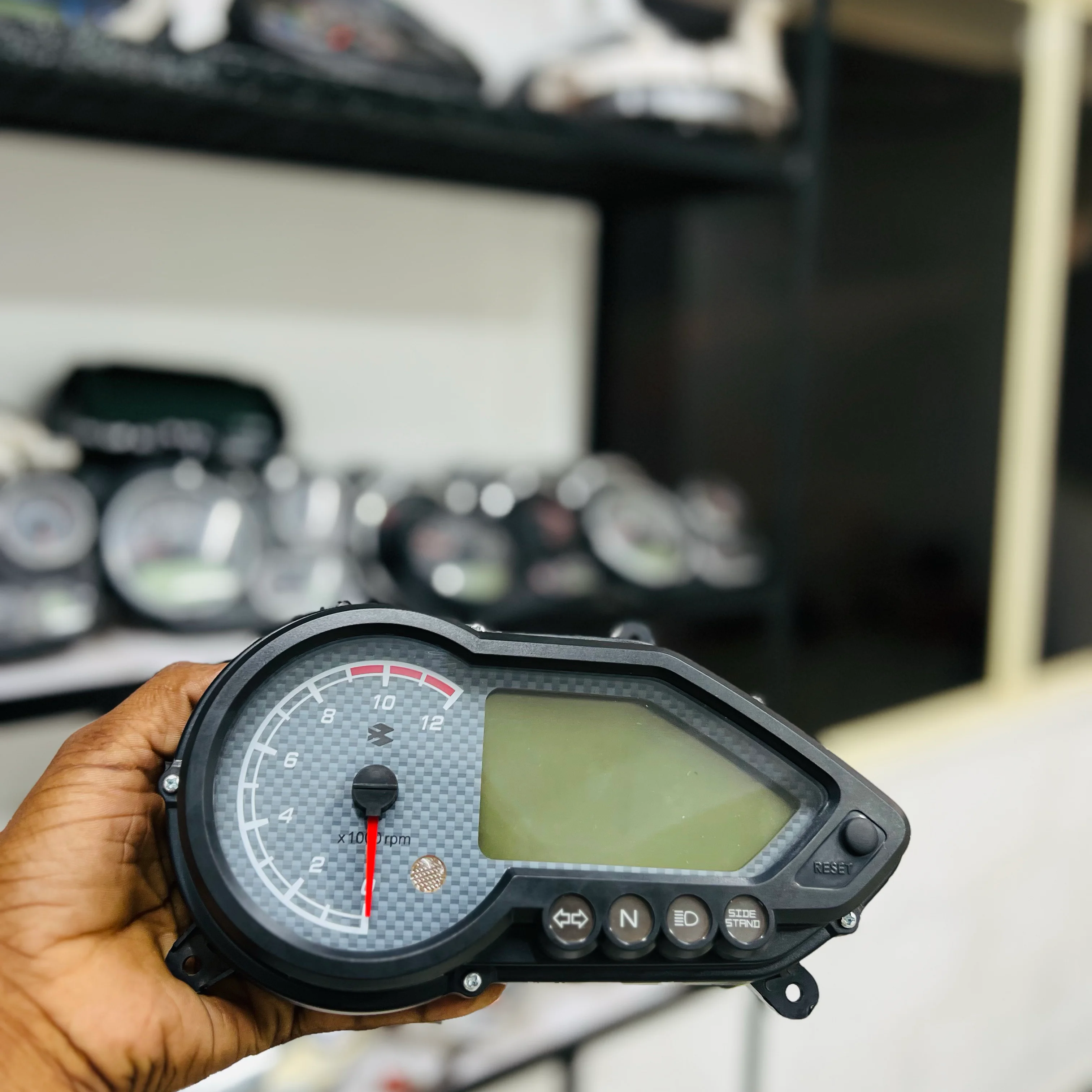 PULSER 150 SPEEDOMETER 2