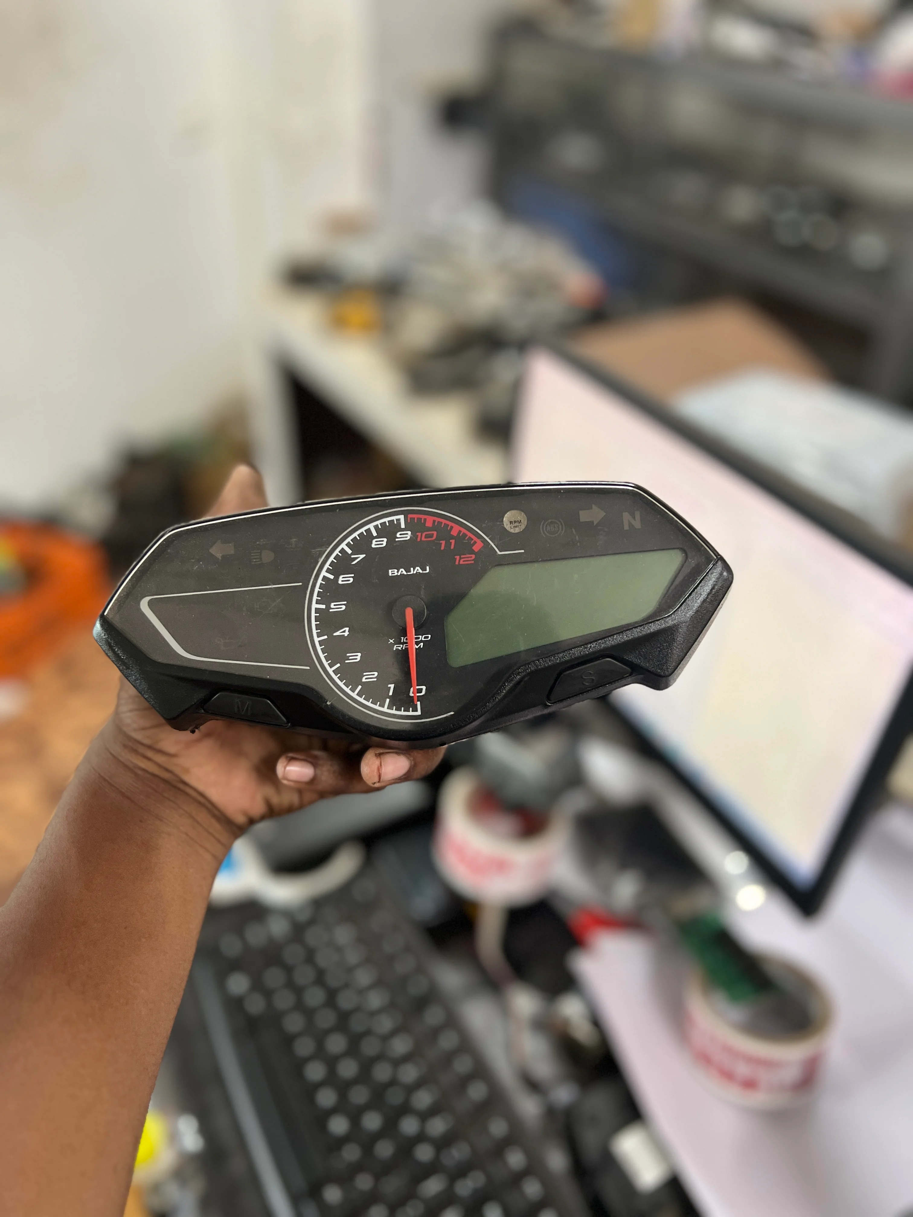 PULSER N160 SPEEDOMETER